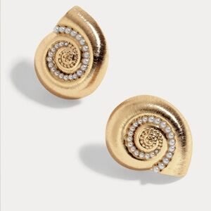 💛🔹️House of Harlow🔹️ 1960 Crystal Swirl Shell Post Earrings